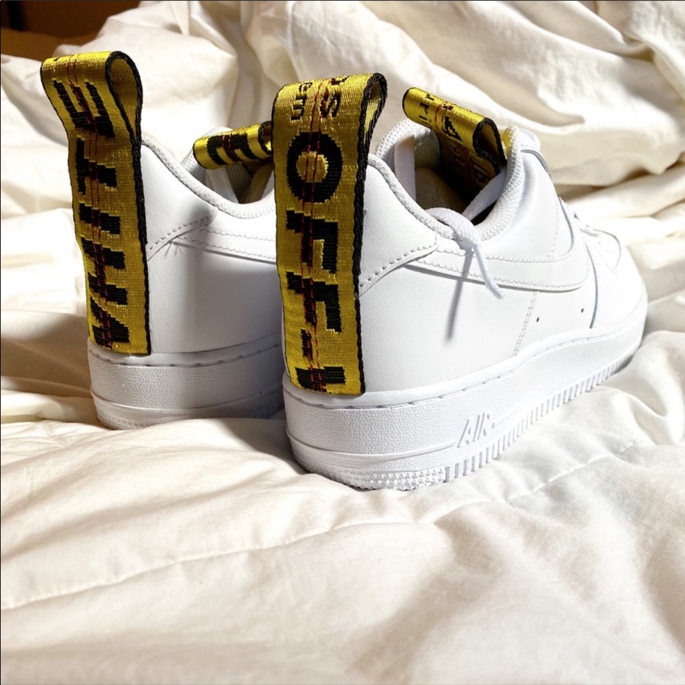 OFF WHITE Nike Air Force 1 - Onetwelves